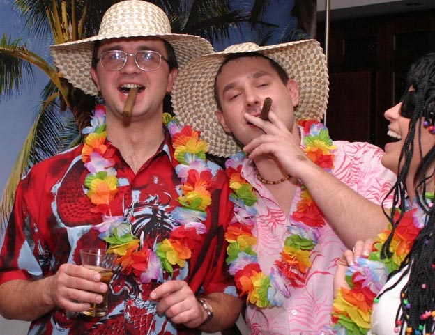 Гавайская вечеринка: костюмы своими руками — slep-kostroma.ru